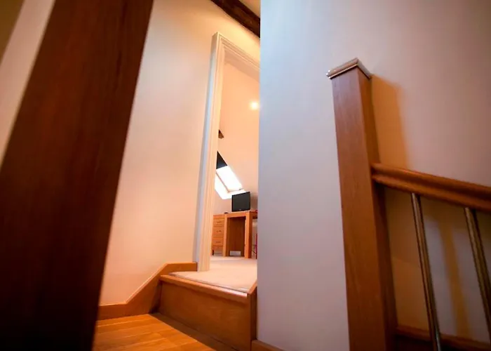 Dbs Serviced Apartments